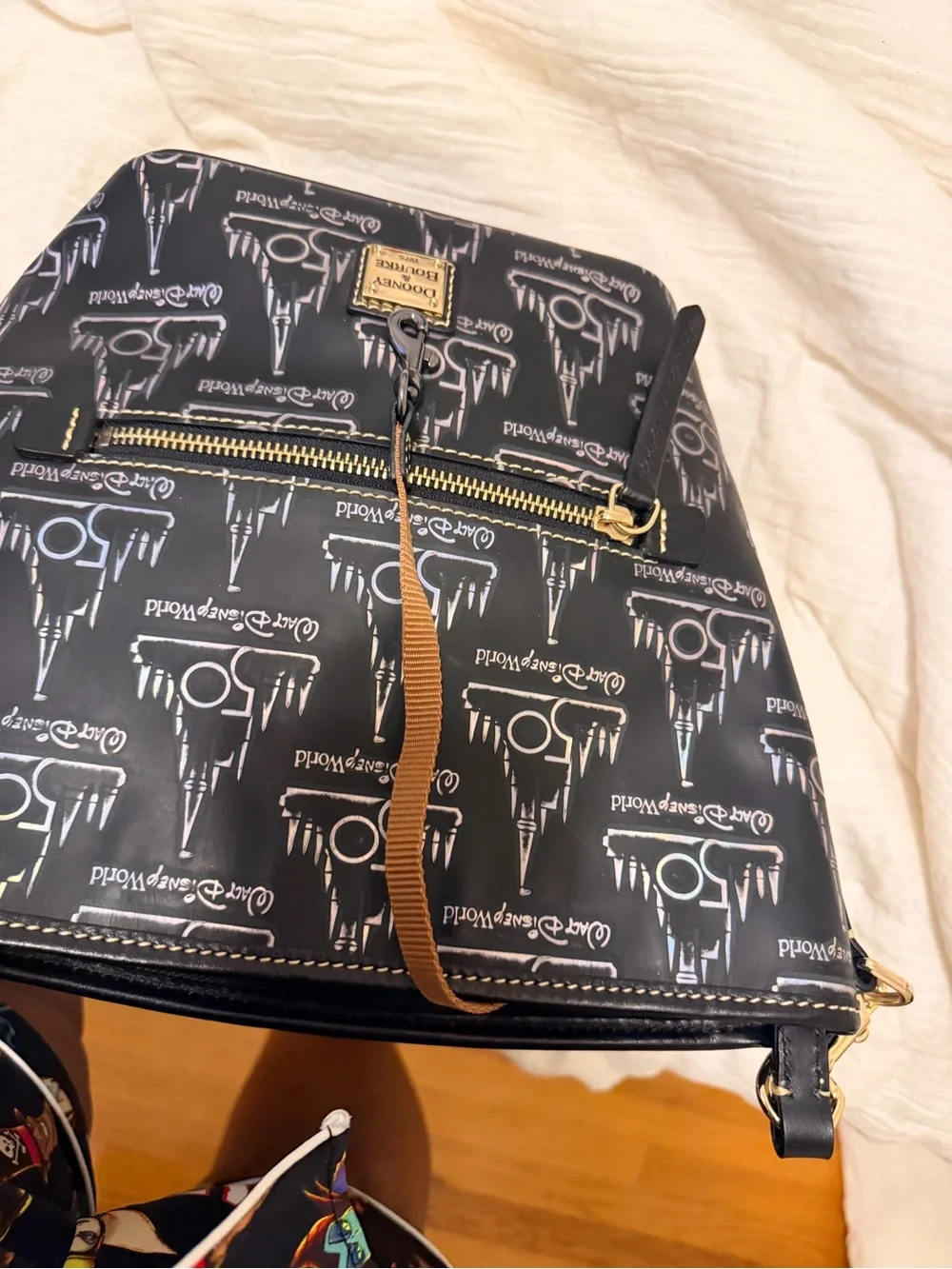 Dooney & Bourke black crossbody